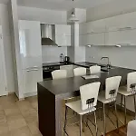 Continental 公寓式酒店 4*