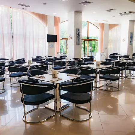 Continental غولدن ساندز