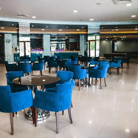 Continental 公寓式酒店 4*