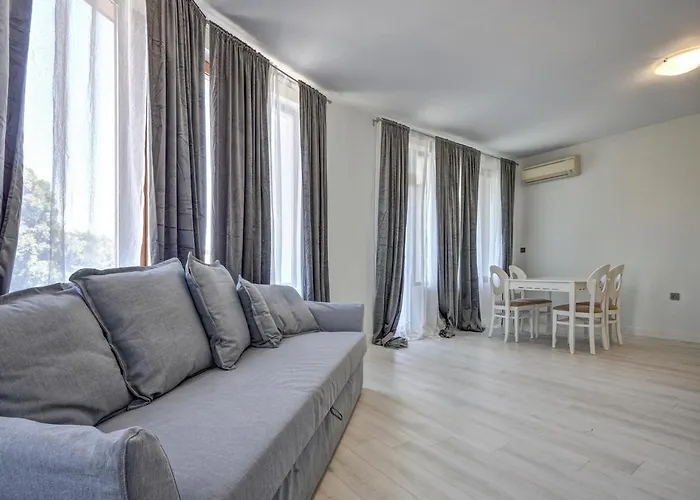 Continental 4* Aranyhomok