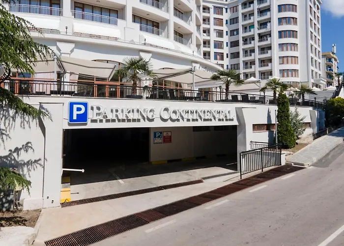 Apartmanhotel Continental 4*