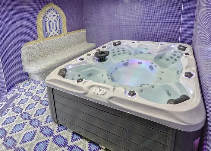 Continental 4* Aranyhomok