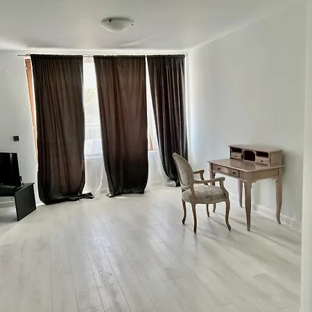 Continental 4*