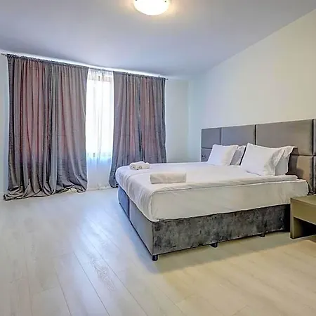 Continental Апарт-готель 4*