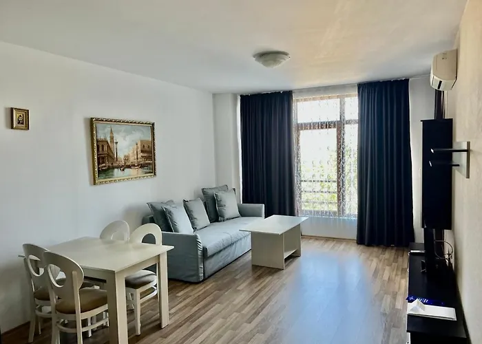 Continental Апарт-готель 4*