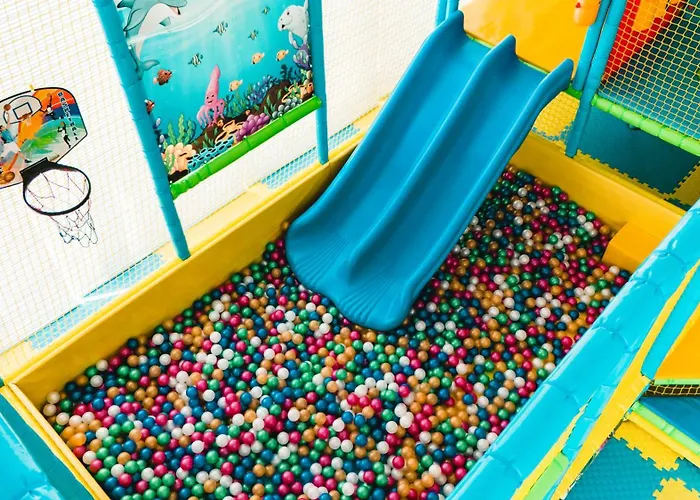 Continental Золоті Піски