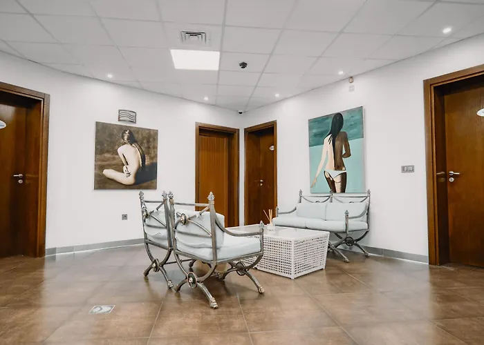 Continental 公寓式酒店 4*